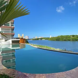 https://1014-habitacion-en-pacifika-excelente-ubicacion.mazatlan-hotels.com